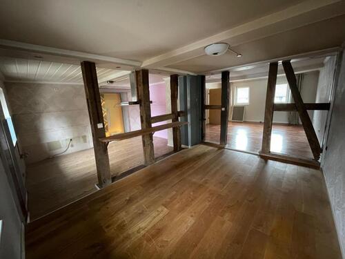 Foto - 9 Zimmer Etagenwohnung zur Miete in Calden