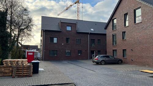 Foto - Moderne helle 5-Zimmer-Neubauwohnung, Dachterrasse, Stellplatz