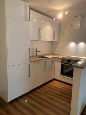 Foto - Modernisierte Wohnung mit zweieinhalb Zimmern sowie Terasse und E