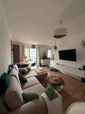 Foto - Moderne möblierte 2-Zimmer Wohnung mit Balkon (Baujahr 2022)