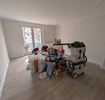 Erstbezug nach Sanierung, 4-R-W in Völkerfreundschaft mit Balkon - Zeitz