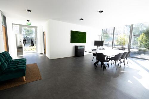 Foto - Moderne Bürofläche zur Nachmiete 3 Einzelbüros & Konferenzraum