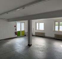 Bielstein 2x Büro 3x Lagerräume 1x Kaffeeküche 2x Toiletten 115qm - Wiehl
