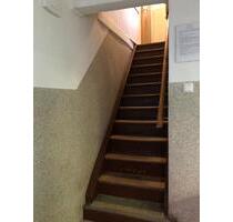 Öhringen, kleine 3 Zimmer Wohnung, Altbau, älteres 2 Fam. Haus.