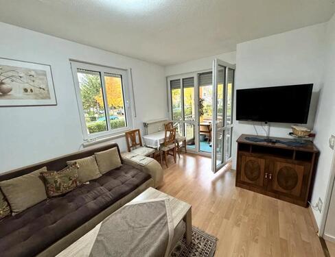 Foto - 4- Zimmerwohnung vollmöbliert mit 2 Gärten zur Privatnutzung