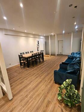 Foto - WG Wohnung Studenten wohnung - 700,00 EUR Kaltmiete, ca.  230,00 m²