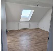 4 Zimmer Dachgeschosswohnung - 650,00&nbsp;EUR Kaltmiete, ca.&nbsp; 74,00&nbsp;m&sup2; in Wuppertal (PLZ: 42115) Brill