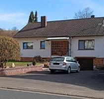 Freistehendes Einfamilienhaus auf parkähnlichem Bachgrundstück - Grebenau