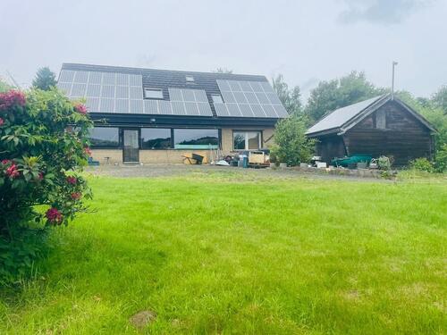 Foto - Einfamilienhaus mit Weitblick für Familien und Pferdeliebhaber