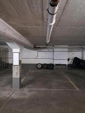Foto - Tiefgaragenstellplatz zu vermieten