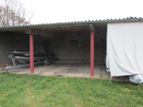 Foto - überdachter Stellplatz für Wohnwagen, PKW, etc. 6,30 Meter Länge