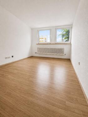 Foto - Schöne 6 Zimmer Wohnung zur Miete