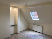Foto - Frisch sanierte Dachgeschosswohnung zu vermieten