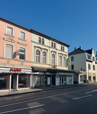 Foto - Bahnhofstraße 4,6,8 mit 5 Wohneinheiten und 5 Gewerbeeinheiten