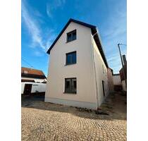 Neubau-DHH mit Klima & Photovoltaik - Gau-Odernheim