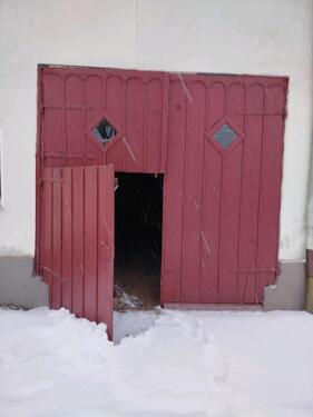 Foto - Garage für große Wohnmobil oder Wohnwagen zu vermieten