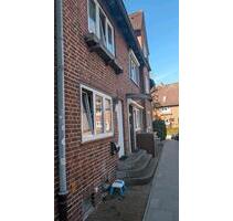 Reihenhaus Kiel – provisionsfrei – Top Preis – Potenzial – Garten