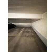 zentraler Garagenstellplatz ab 1 Januar 2026 - Ahrensburg