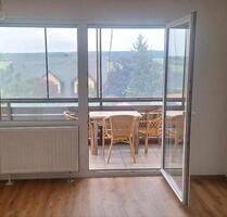 3 Zimmer Wohnung mit schöner Aussicht in Aurachtal