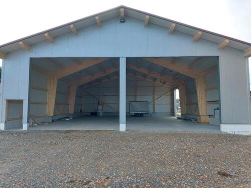 Foto - Gewerbehalle zu vermieten - 7,00 EUR Kaltmiete,