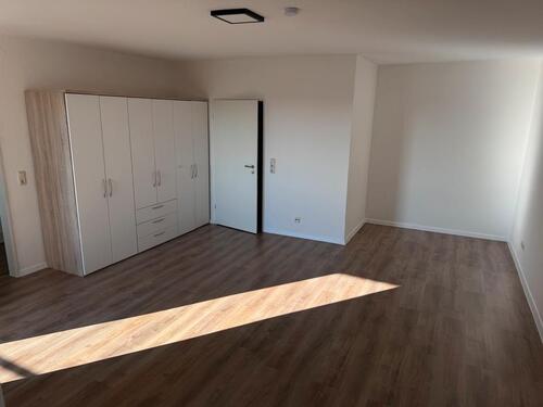 Foto - 1-Zimmer-Wohnung mit Balkon, Einbauküche & Parkplatz
