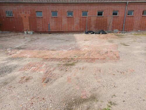 Foto - Außenstellplatz - 30,00&nbsp;EUR Miete,