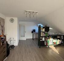 Dachgeschosswohnung in Gablingen zu Vermieten