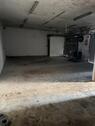 Foto - Große Garage mit Lager im Gewerbegebiet