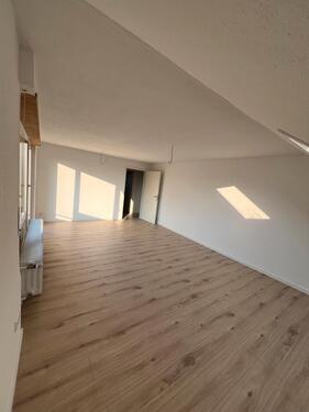 Foto - 2 Zimmer Dachgeschoßwohnung zur Miete in Leonberg