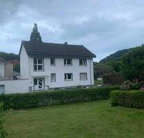 LICHTDURCHFLUTETE WOHNUNG 125 m2 IN HORN-BAD MEINBERG NÄHE DETM.