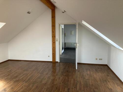 Foto - 1 Zimmer Dachgeschoßwohnung zur Miete in Plauen