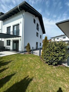 Foto - Modernes KfW 55 Reiheneckhaus in Vilsbiburg