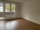 Foto - Helle 3-Zimmer Wohnung mit neuen Bodenbelägen und Balkon zu vermieten