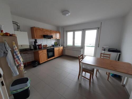 Foto - 2 ZKB Aufzug, LU Mitte, nähe Uni Mannheim, WG Tauglich,