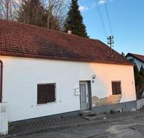 Renovierungsbedürftiges Einfamilienhaus - Aichach