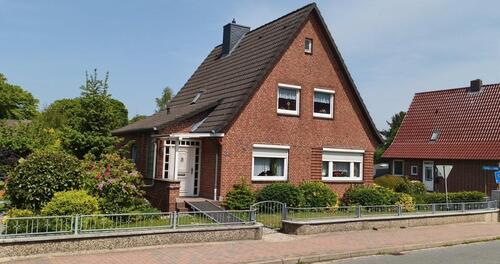 Foto - 5 Zimmer Einfamilienhaus zum Kaufen in Burg (Dithmarschen)
