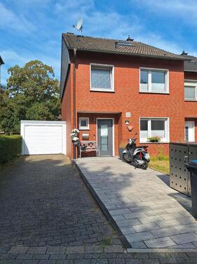 Foto - Reihenendhaus in ruhiger Sackgassenlage mit Garage, Wallbox