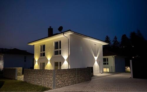 Foto - Einfamilienhaus zu vermieten mit Garten, Terrasse und Garage