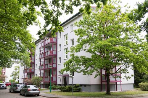Foto - 3-Raum-Wohnung mit Einbauküche - 328,00 EUR Kaltmiete,