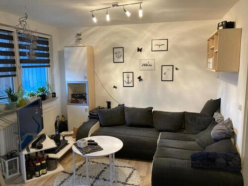 Foto - Gemütliche 2-Zi-DG-Whg., Balkon, Wannenbad, Einbauküche zu vermie