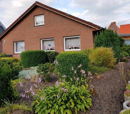 Foto - Haus zur Miete in Zetel - 1.000,00&nbsp;EUR Kaltmiete, ca.&nbsp; 105,00&nbsp;m&sup2;