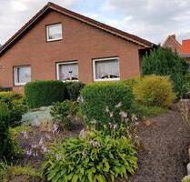 Haus zur Miete in Zetel - 1.000,00&nbsp;EUR Kaltmiete, ca.&nbsp; 105,00&nbsp;m&sup2; in Zetel (PLZ: 26340)