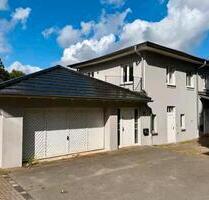 Helle 2-Zimmer Einliegerwohnung mit Dachterrasse - Lübeck Sankt Jürgen
