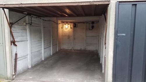 Foto - PKW, Motorrad, Hausrat? GARAGEN in Lauchhammer zu vermieten