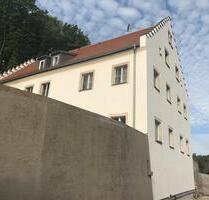 Charmante 2-Zimmer-Wohnung mit 90 m² in Wörth an der Donau