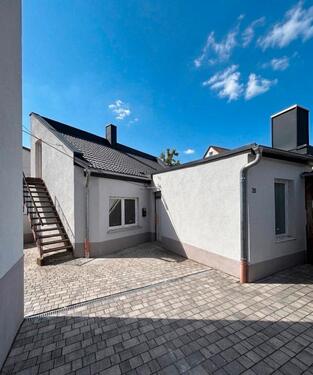 Foto - Saniertes Einfamilienhaus mit Terrasse und Hof – Zum Verkauf