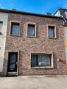 Foto - Reihenmittelhaus mit Potential und großen Grundstück