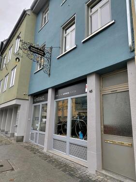 Foto - Ladenfläche in beliebter Lage mit Stellplatz