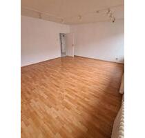 3 Zimmer Wohnung, EBK, für WG in Osnabrück Zentrum