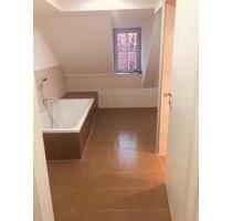 Schöne 3,5 Zimmer Wohnung mit Stellplatz - Volkach